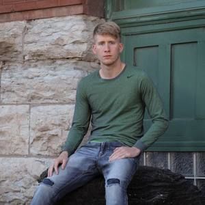 Meet your Posher, Ty